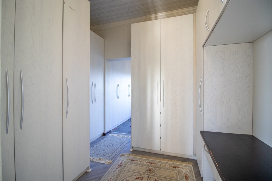 5 Bedroom Property for Sale in East London Rural Eastern Cape